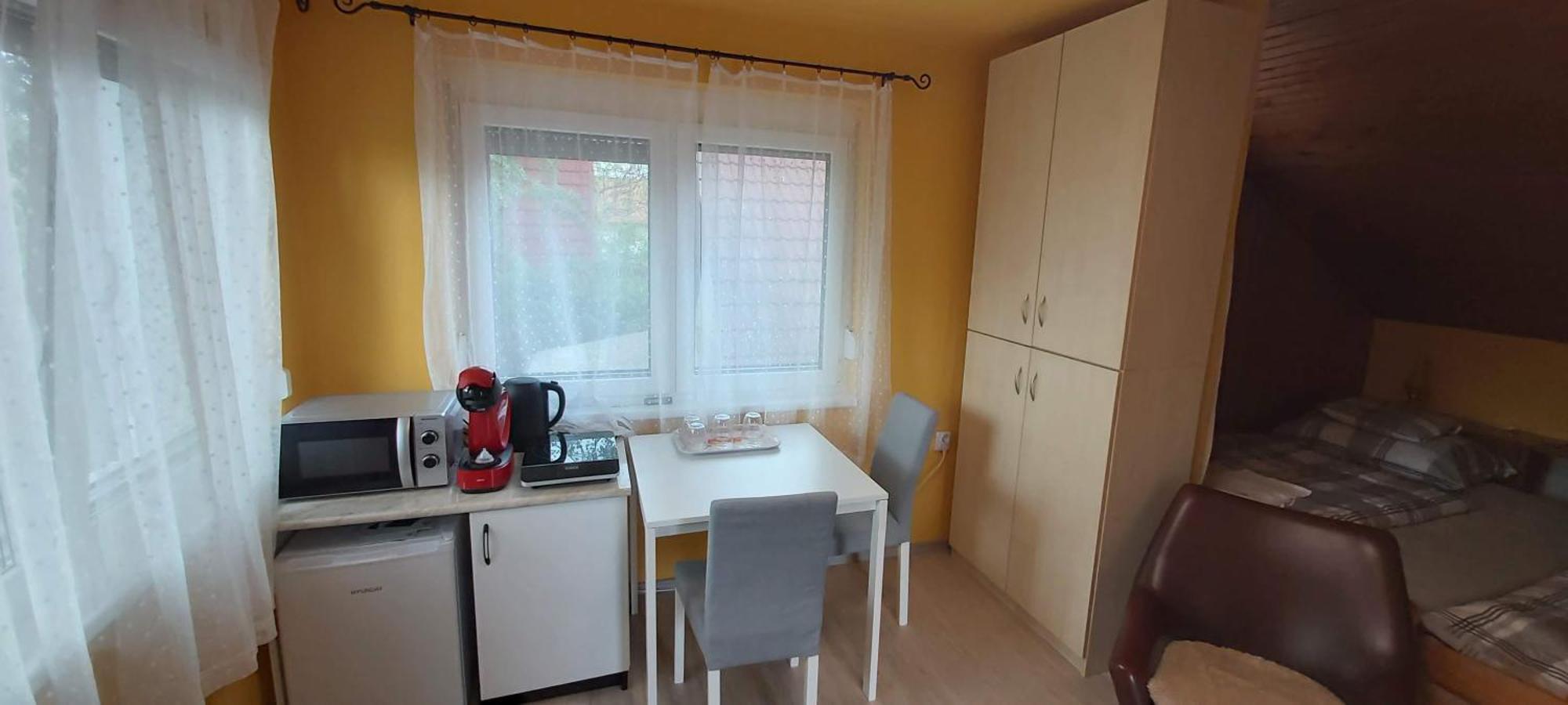 Vidra Apartman- 자르마디 외부 사진
